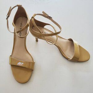 Stunning Via Spiga Tan Patent Leather Kitten Heel Ankle Strap Sandals 8M